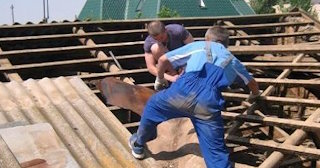Демонтаж крыши в Кинешме - стоимость работ от 740 рублей за м2